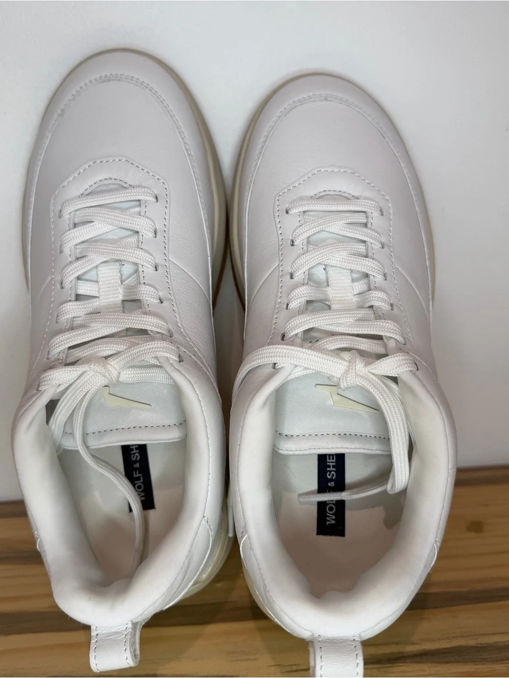 White Low-Top Women's Sneakers with Cream Sole